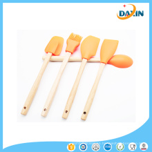 Juego de utensilios de cocina de silicona reutilizable de 5 piezas para alimentos con mango de madera